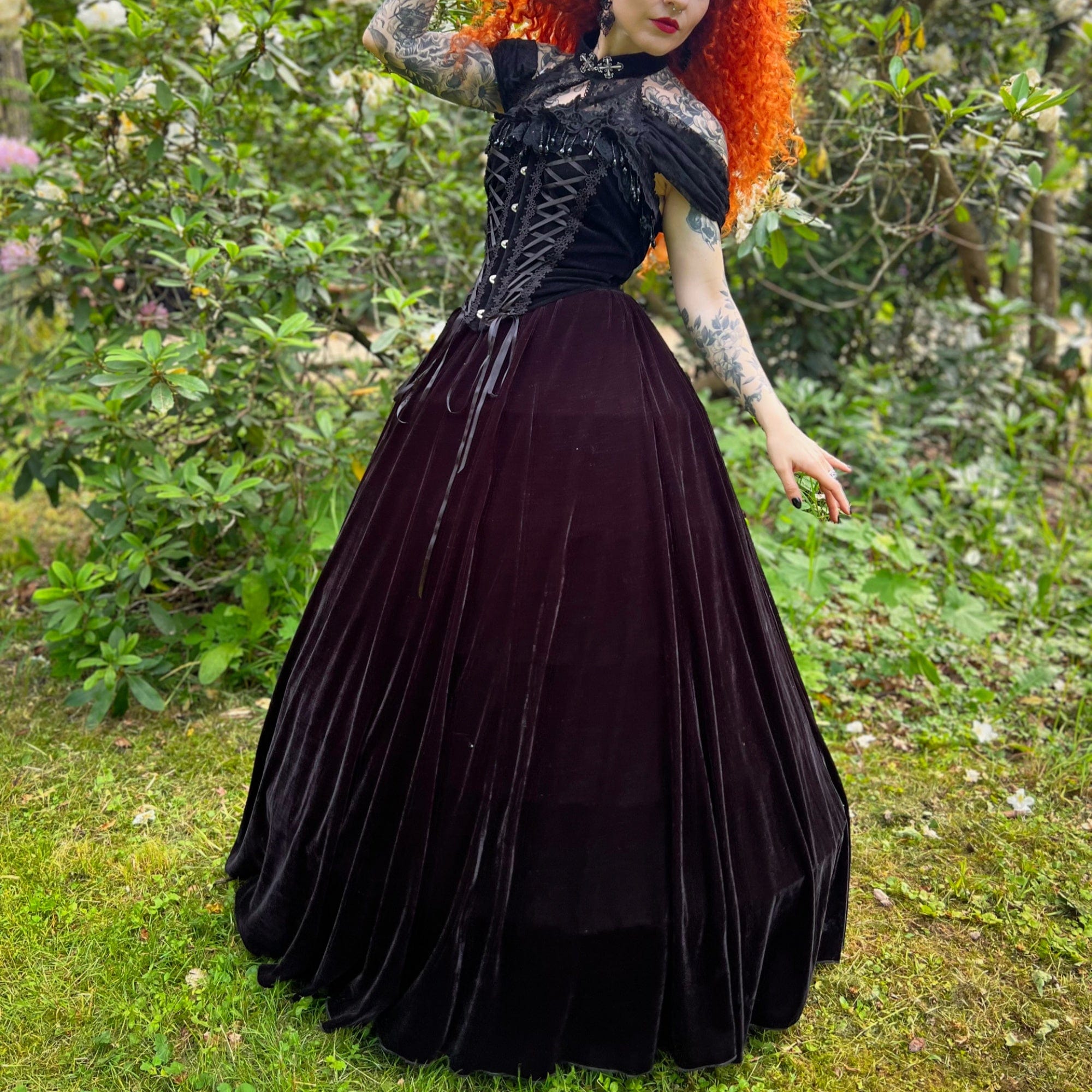 EVA LADY Women's Gothic Off-the-shoulder Lace-up Velvet Gown Dress