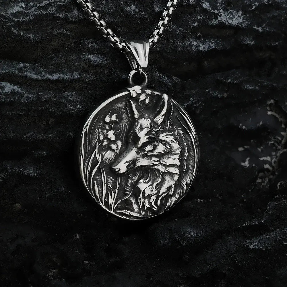 Kobine Men's Punk Viking Wolf Head Round Necklace