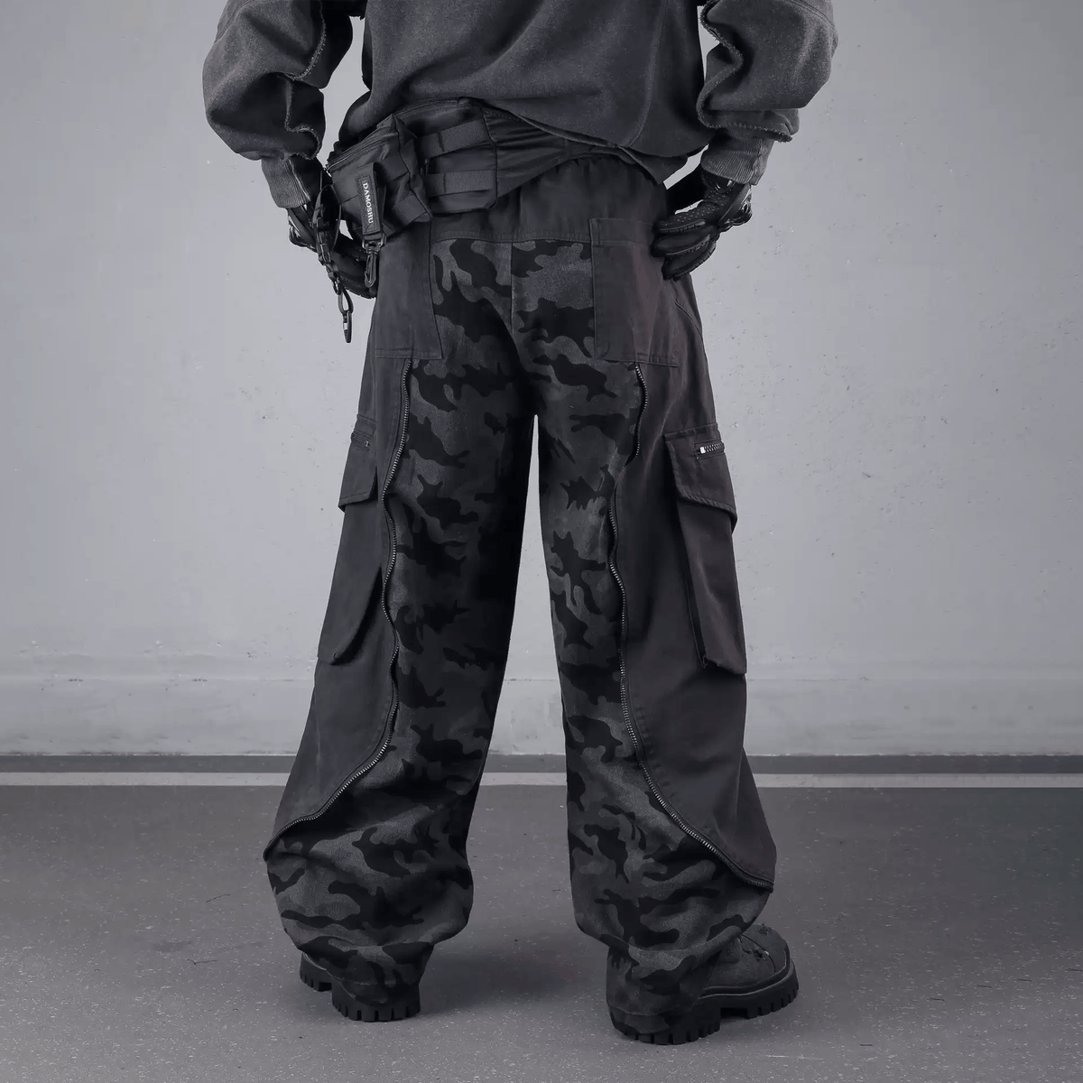 Kobine Men's Techwear Big Pockets Strappy Patchwork Camouflage Pants