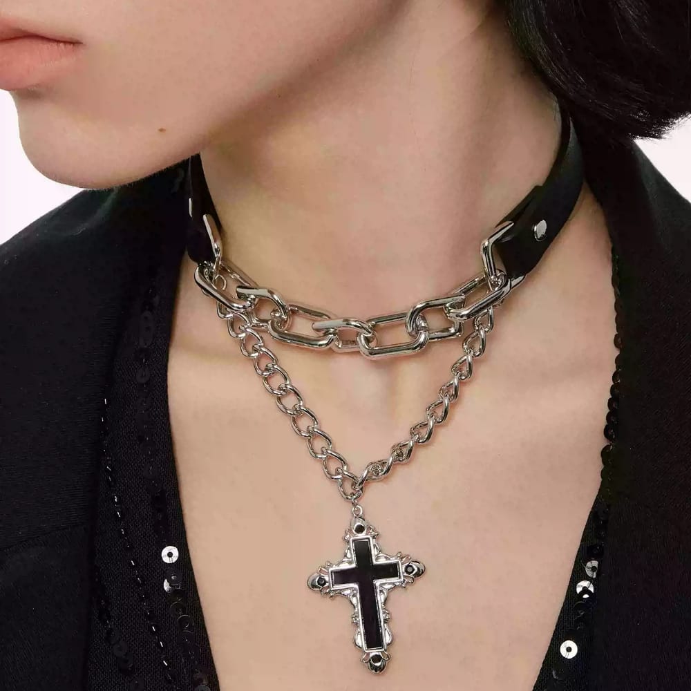 Kobine Women's Grunge Cross Chain Choker