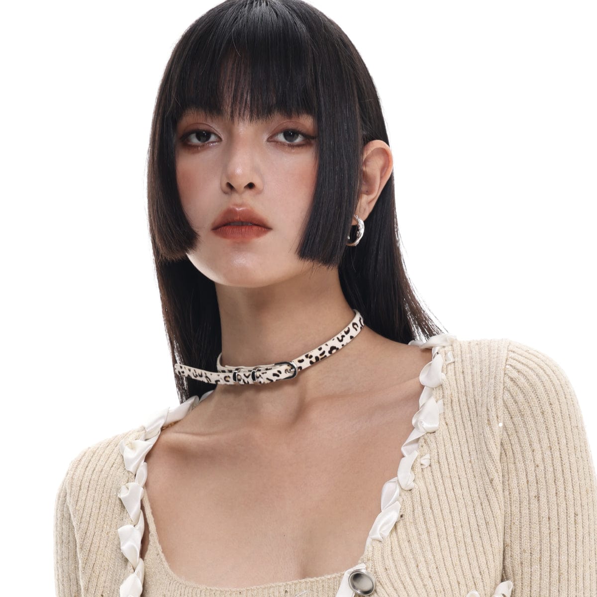 Kobine Women's Grunge Leopard Printed Choker