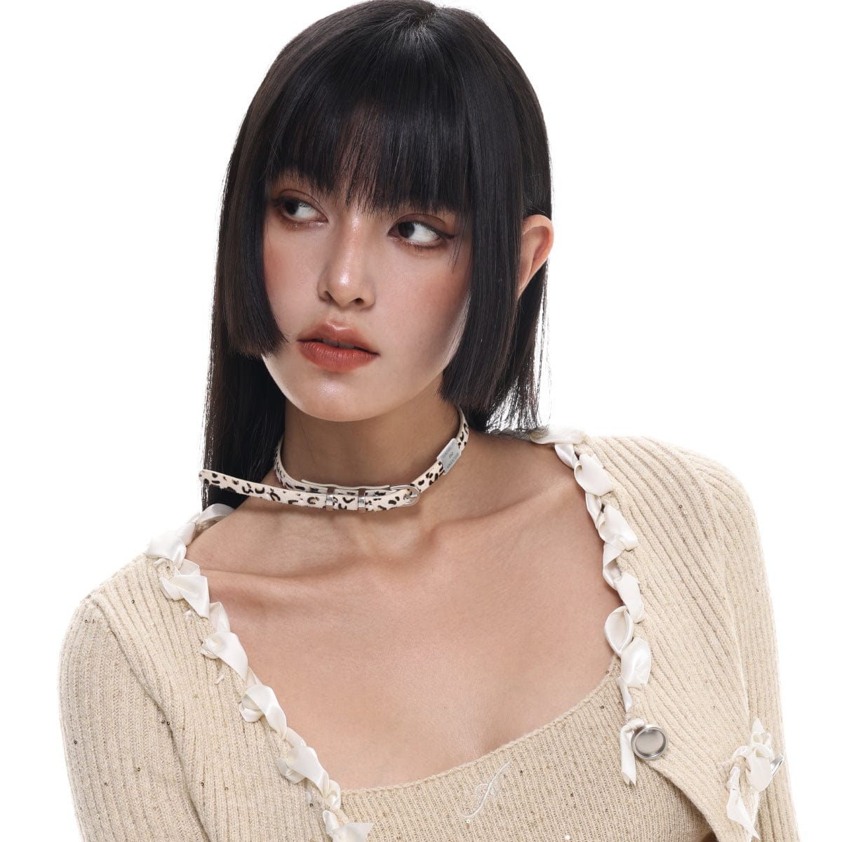 Kobine Women's Grunge Leopard Printed Choker