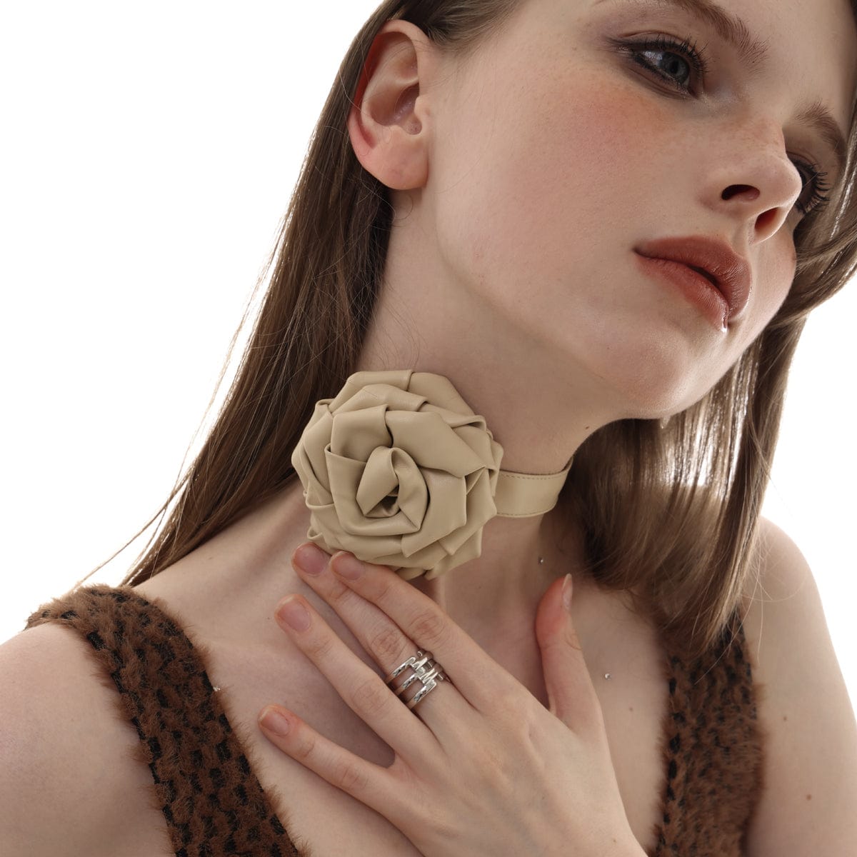 Kobine Women's Grunge Rose Buckle Choker