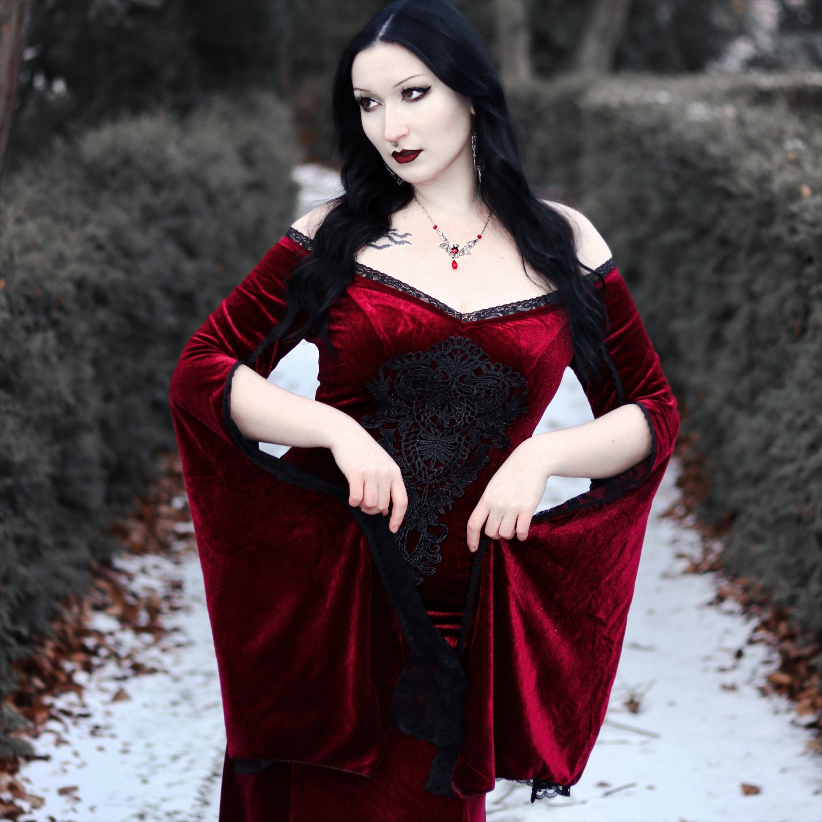 PUNK RAVE Women's Gothic Floral Embroidered Lace Splice Velvet Wedding Dress