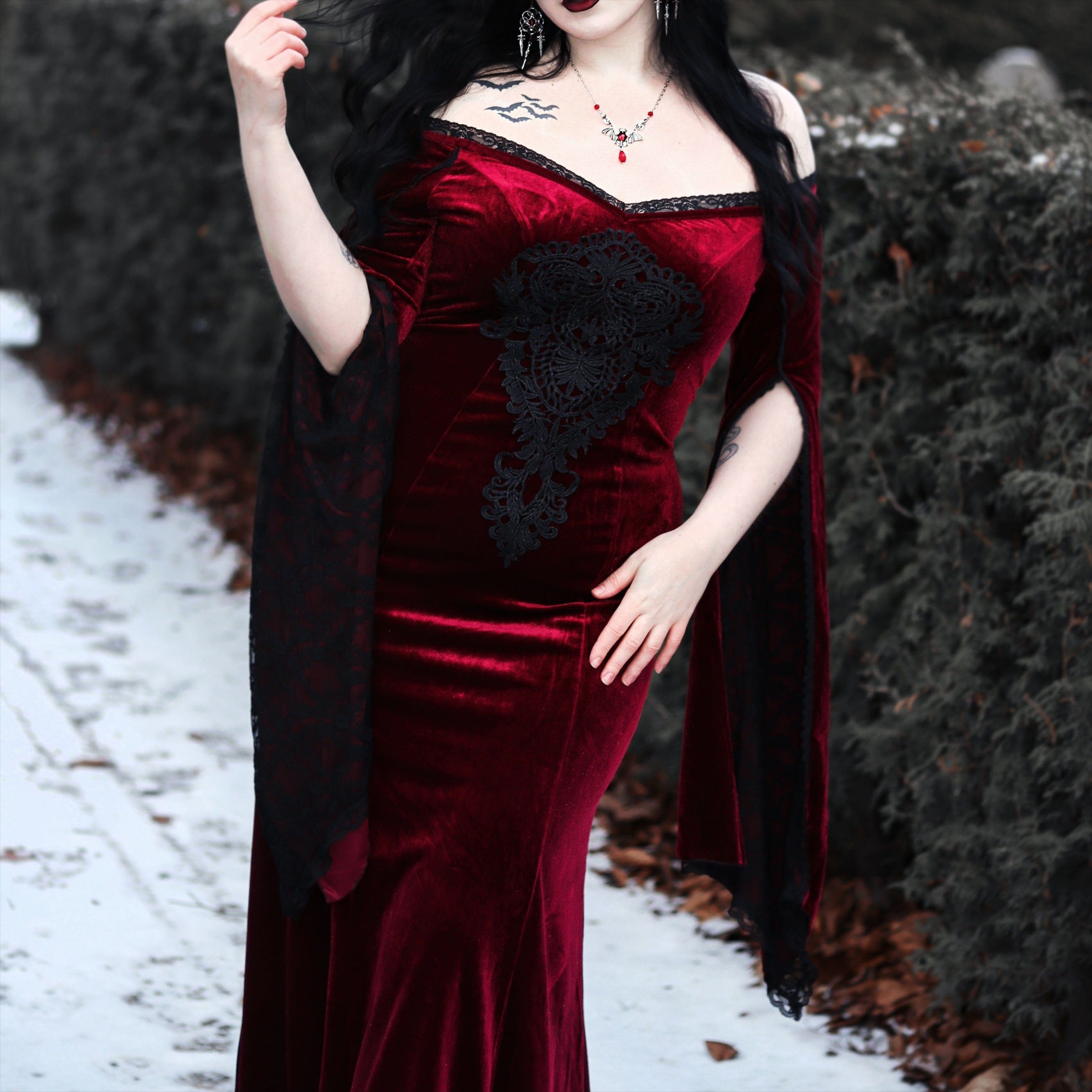 PUNK RAVE Women's Gothic Floral Embroidered Lace Splice Velvet Wedding Dress