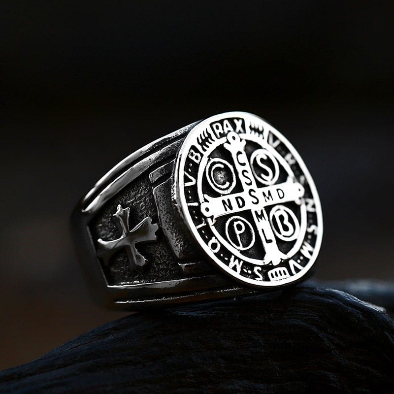 Kobine Men's Punk Letter Carved Ring