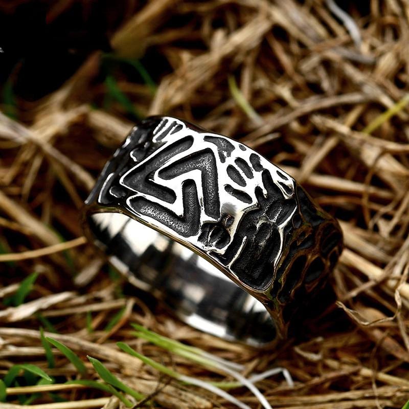 Kobine Men's Punk Totem Ring