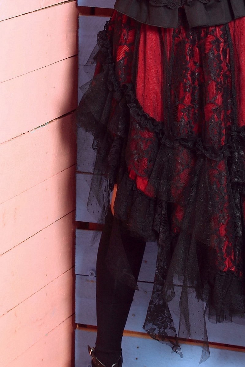 Retro Net and lace Multilayered Asymmetric Skirt