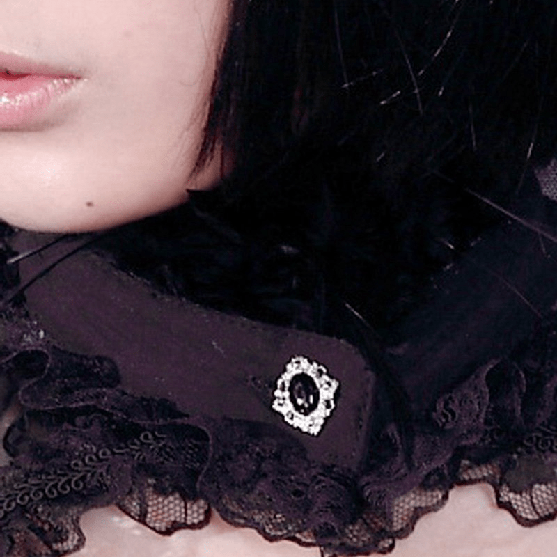 RQ-BL Women's Vintage Cape In Fine Lace