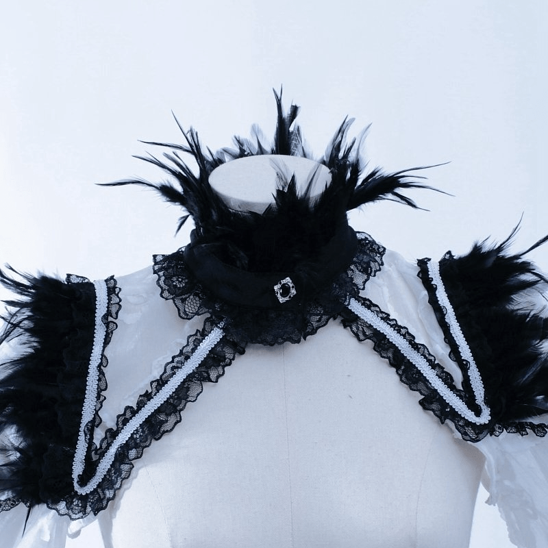 RQ-BL Women's Vintage Cape In Fine Lace