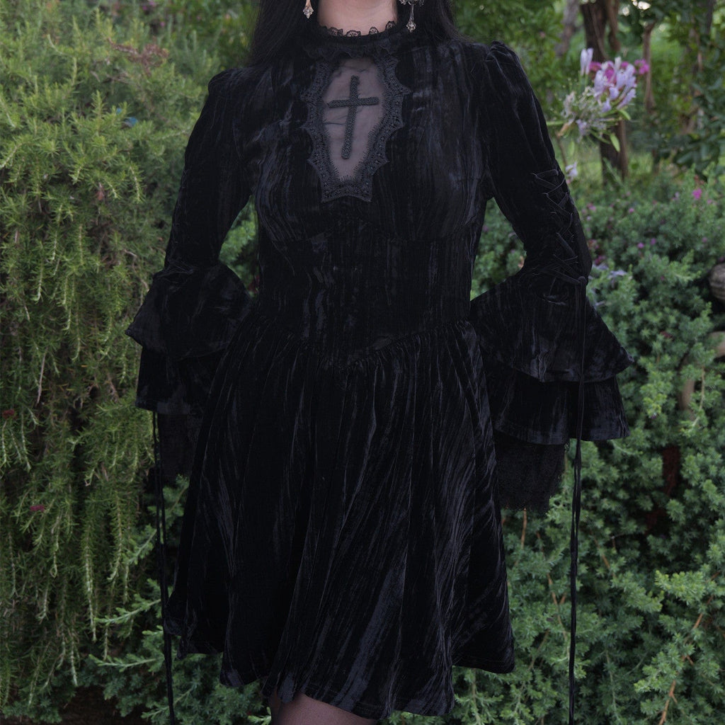 Darkinlove Women's Gothic Flared Sleeved Lace Velvet Dress