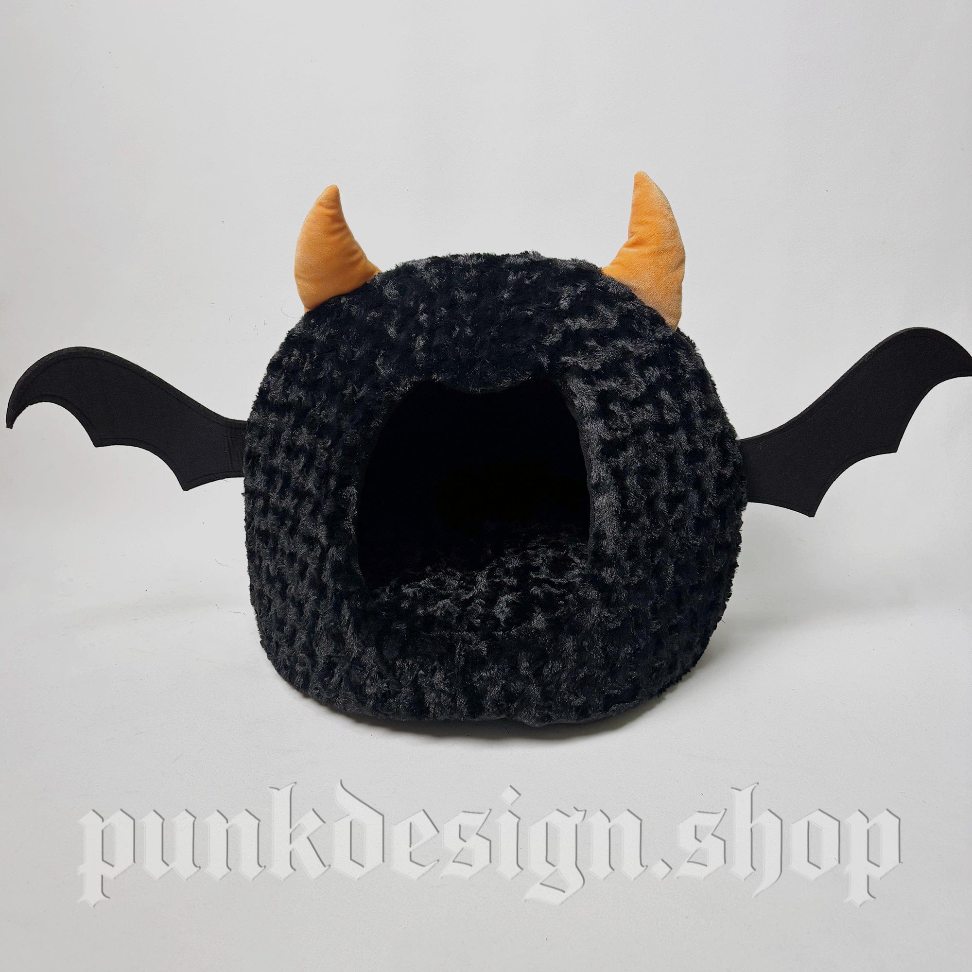 Kobine Pet's Gothic Horn&Bat Wing Enclosed Cat Nest