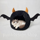 Kobine Pet's Gothic Horn&Bat Wing Enclosed Cat Nest