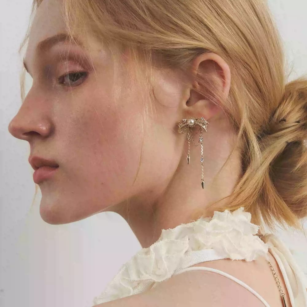 Kobine Women's Grunge Bowknot Chain Earrings