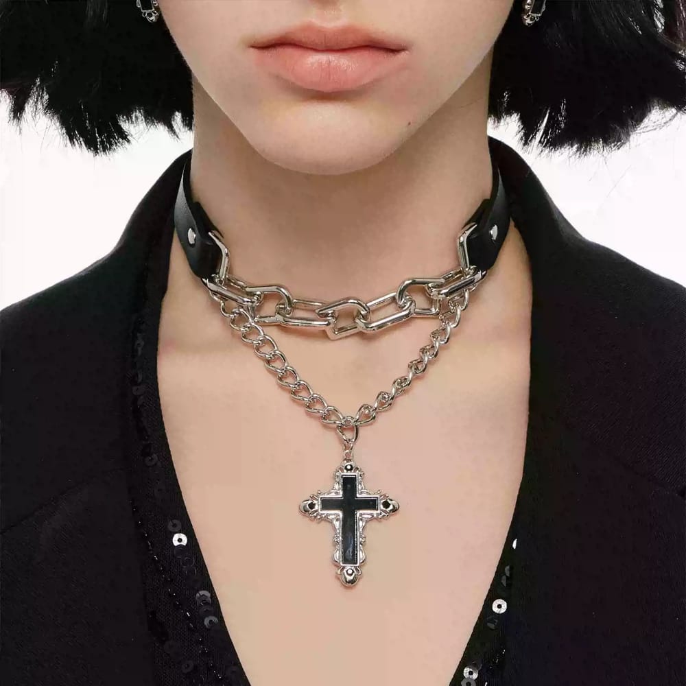 Kobine Women's Grunge Cross Chain Choker