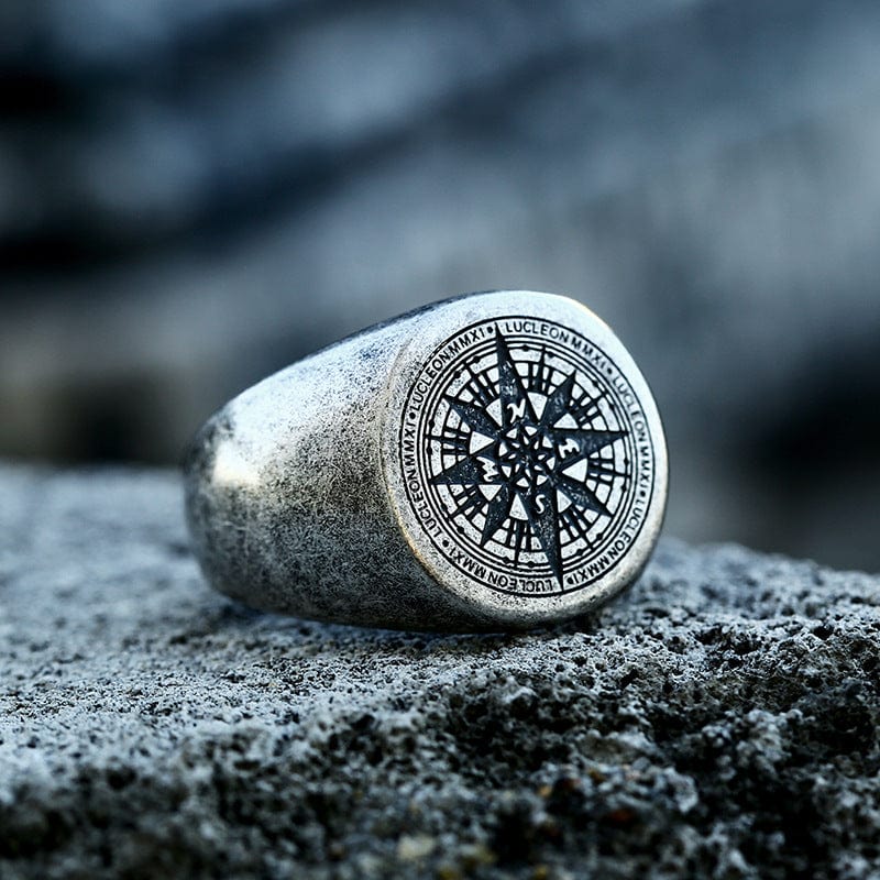 Kobine Men's Punk Compass Engraved Ring