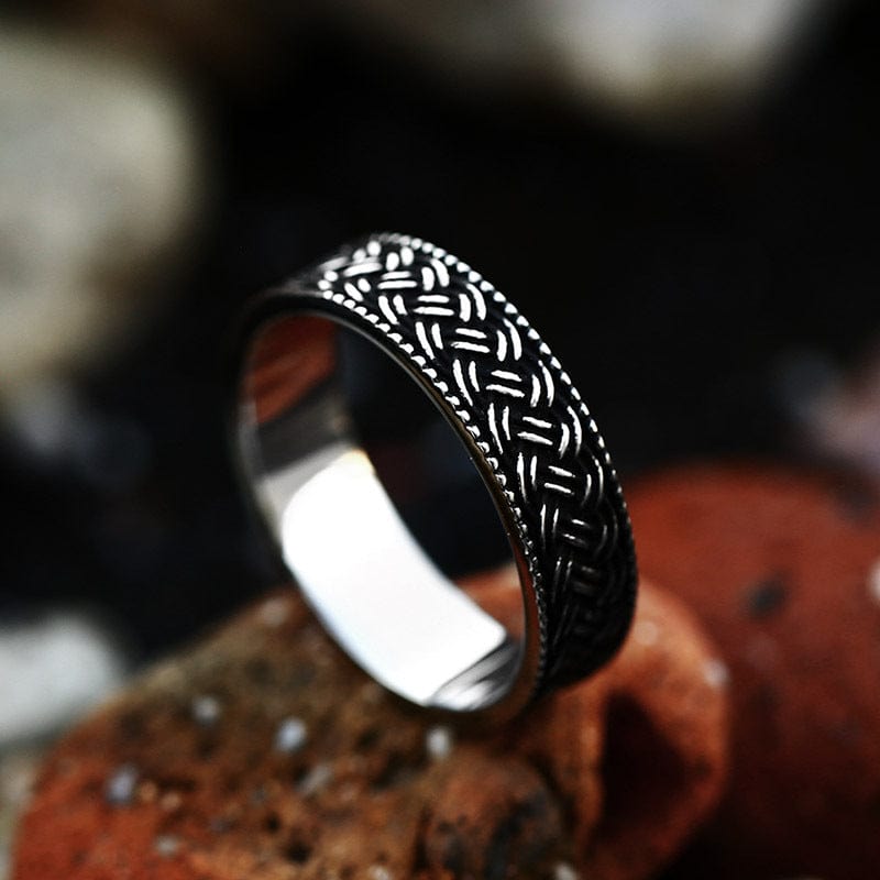 Kobine Men's Punk Knot Ring