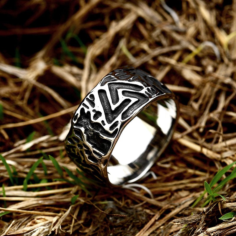 Kobine Men's Punk Totem Ring