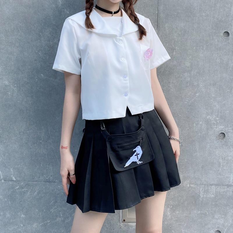 Women's Kawaii Sweet Tops With Detachable Brooch