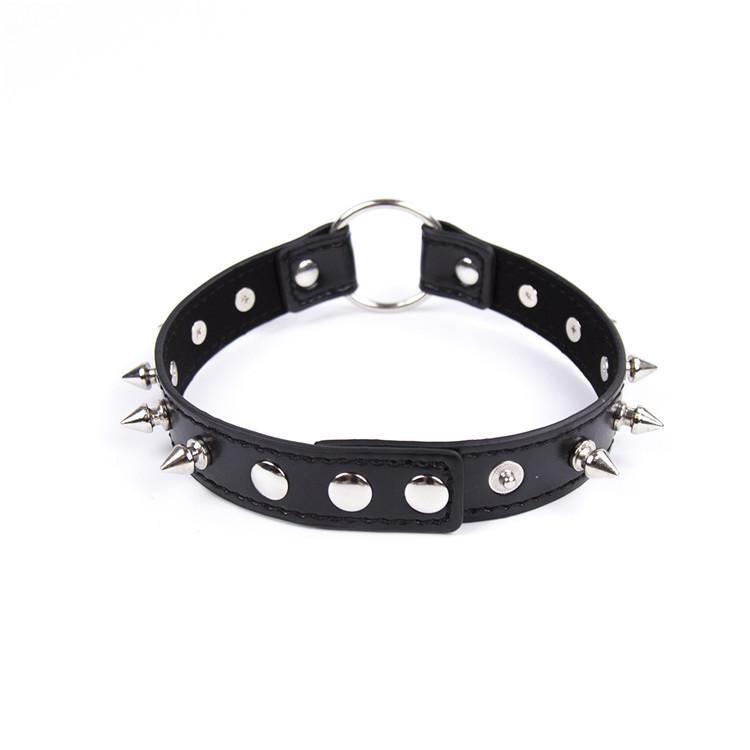 Women's Punk O-ring Choker With Rivet