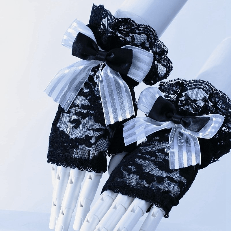 RQ-BL Vintage Cutaway Lace Gloves With Bow